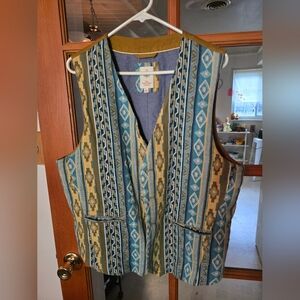 The Territory Ahead Mens Vest Size Large NWOT